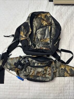 Realtree Camo Hydration Backpack with Matching Waist Pack in Green Brown Tan